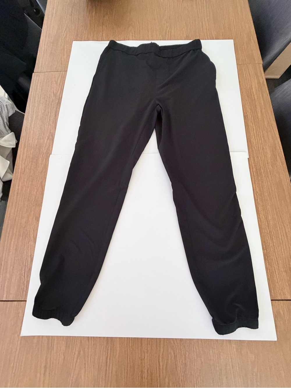 Men's Black Elastic-Waist Jogger Pants